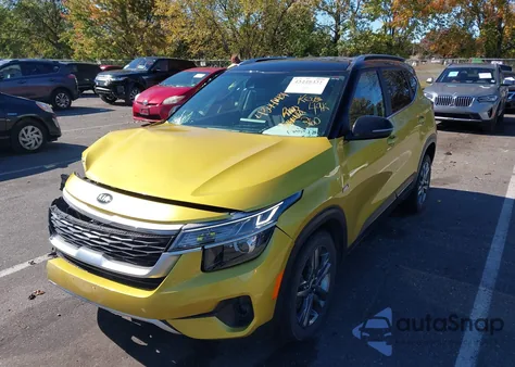 2021 Kia Seltos S z USA, uszkodzony, nr VIN KNDEUCAA9M7198075